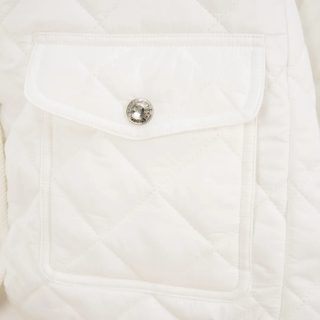 P390 zp version [Exclusive supply] Ralph Lauren/Ralph Lauren 2025aw autumn and winter popular items diamond-shaped quilted embroidered corduroy strips imitation feather jacket jacket Correct three-pocket version Slight waist design Free matching neckline ✅ Facial filling imitation feather cotton Three-in-one diamond-shaped quilted embroidery Soft and comfortable ✅ Customized double-circle brand hardware buckle back waist freely adjustable elastic design ✅ RL three-color diamond plaid cotton jacket 100% restoration Corduroy strips running through the whole body, no knots and no overlap, artificial curling, fine workmanship, highly recommended, rare cotton jacket that does not look bloated, can be worn as an inner layer in the north, can be worn with multiple necklines, elastic waistline on the back, freely adjustable waist, matte memory technology on the face, giving a cotton feel, not to be missed, highly recommended, color: black, white, gray green, khaki, navy, size: S M L XL, number: WW10949